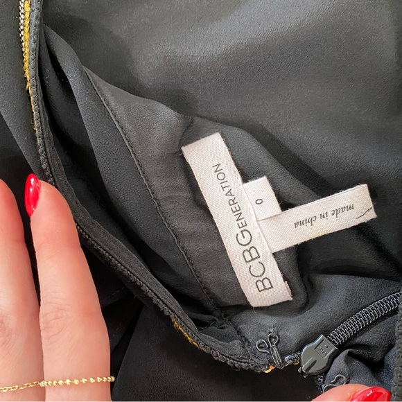 BCBG generation black dress, size 0. Like new - Picture 4 of 4